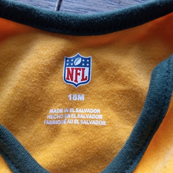 NFL "Packers Girl" onsie 18 months - Picture 3 of 4
